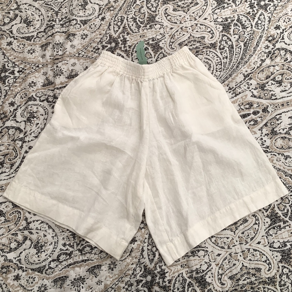 Linenfox white hike shorts XS
